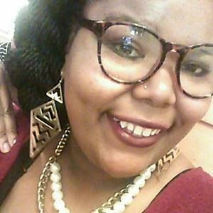 Meet your Posher, Delicia