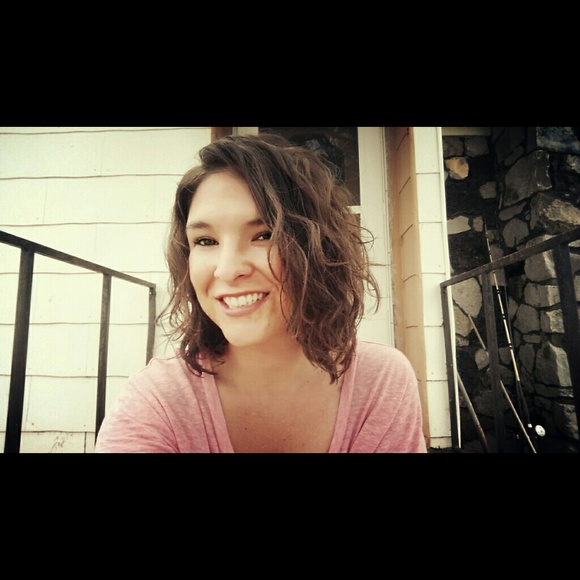 Meet your Posher, Shali