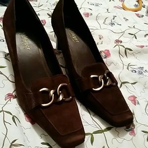 Brown suede 2.5 inch heels Villager