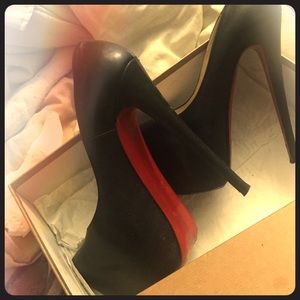 Christian louboutin daffodile 38.5