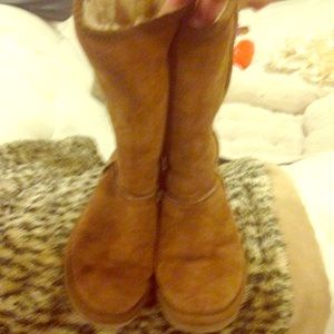 Brown ugh boots