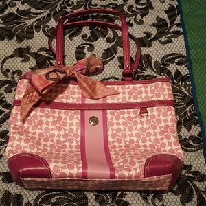 Coach bag with bow