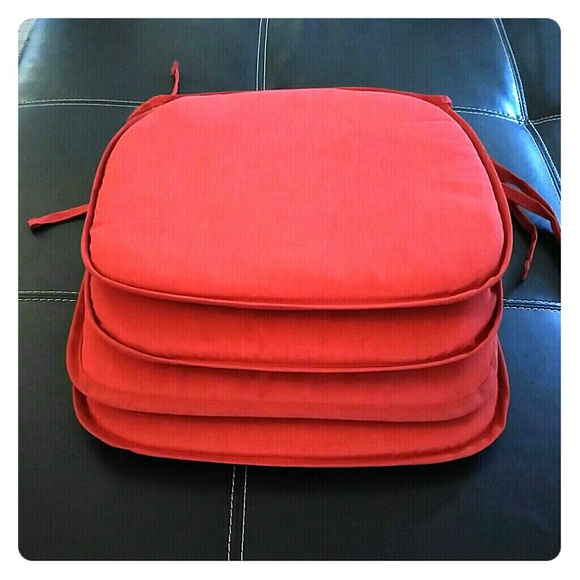 Set of 4 red chair cushions
