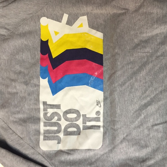 Nike Tops - Nike running crewneck