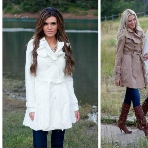 Ruffled pea coat NWT xl