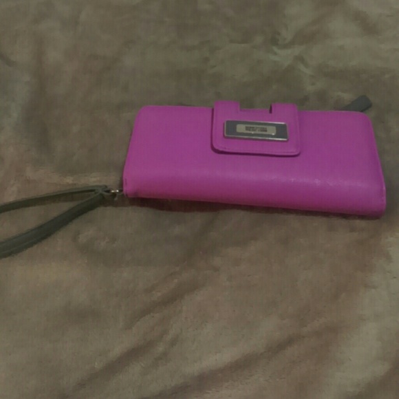 Wallet - Picture 2 of 4