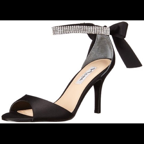 Nina rhinestone heels size 8