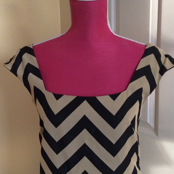 Cynthia Rowley gown - Picture 2 of 4