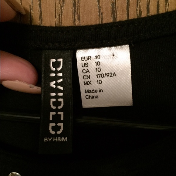 Black, tight fitting dress - Picture 3 of 3