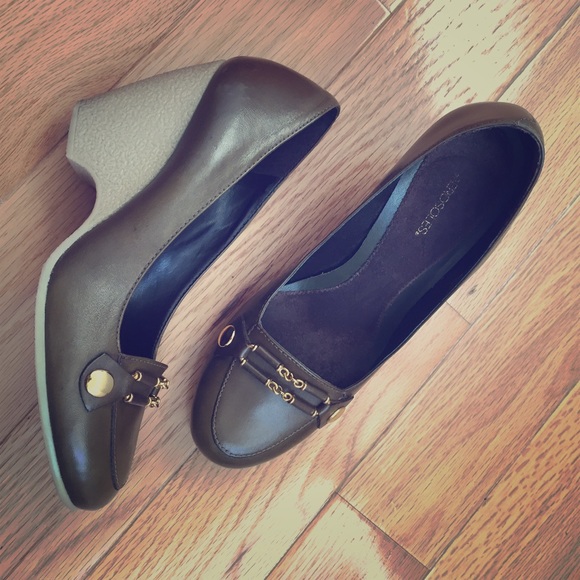Olive Vice Squad Wedges