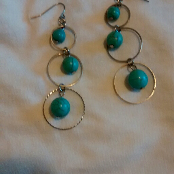 Earrings - Picture 1 of 1