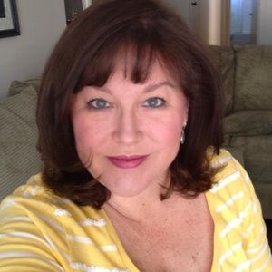 Meet your Posher, Cindy