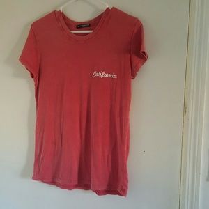 Brandy Melville Tops - Brandy Melville California Top Brandy Melville Tops - Brandy Melville California Top