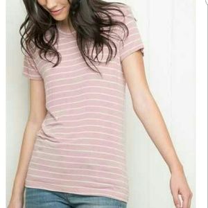 Brandy Melville Tops - Brandy Melville California Top Brandy Melville Tops - Brandy Melville California Top
