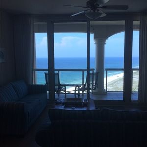 Meet your Posher, Tara