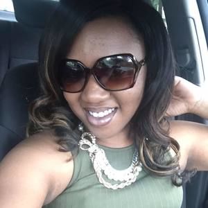 Meet your Posher, Kayla