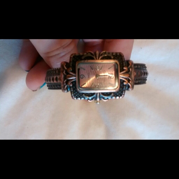 Watch - Picture 1 of 2