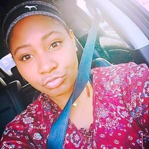 Meet your Posher, Cierra