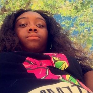 Meet your Posher, Daisha