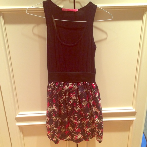 Dresses & Skirts - 💃🏻Curtsey Dress
