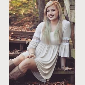 Meet your Posher, Ciara