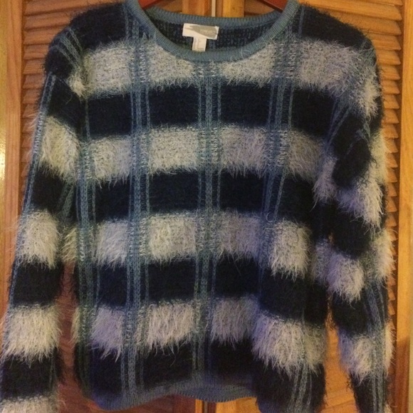 ✨F21 contemporary Eyelash Knit Sweater✨
