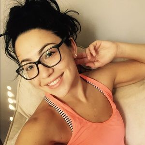 Meet your Posher, Andrea