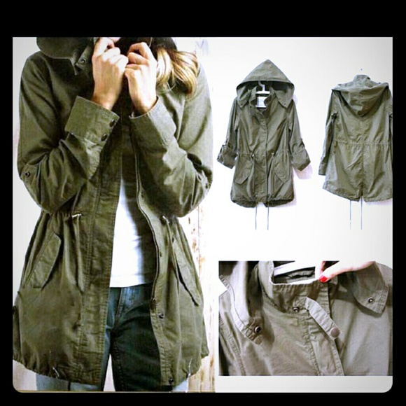 NWT Hollister Green Anorak