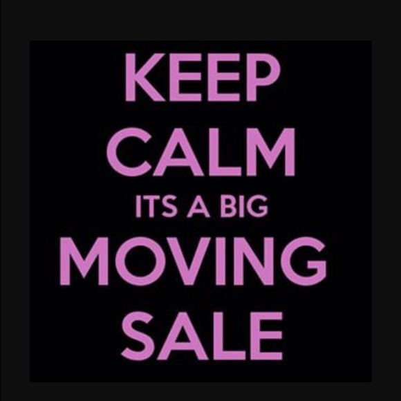 CONSIGNMENT 5/1/16!!! MAKE AN OFFER👠🎒🌂👛👙