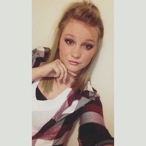 Meet your Posher, Hannahjo