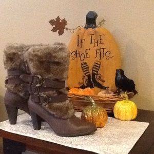 "Boots with the fur"....