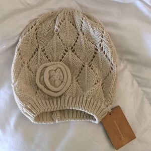 Francesca's Women's Creme Beanie