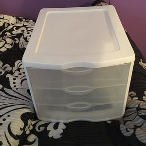 Plastic drawers