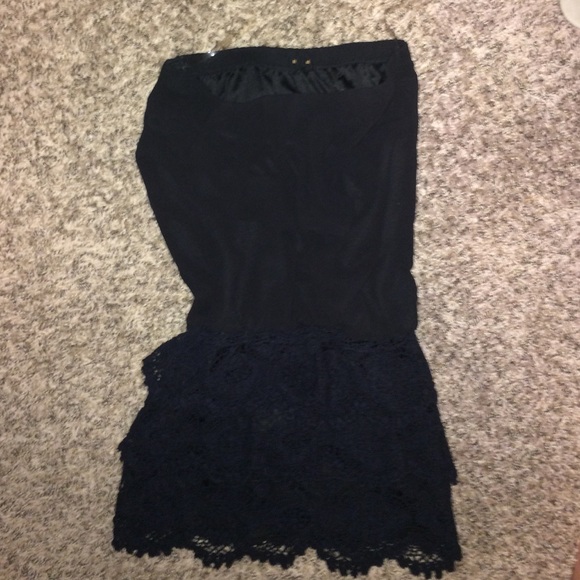 Strapless dress! - Picture 2 of 4