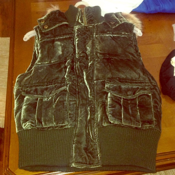 Army green velvet puffer vest