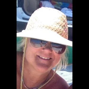 Meet your Posher, Sandy