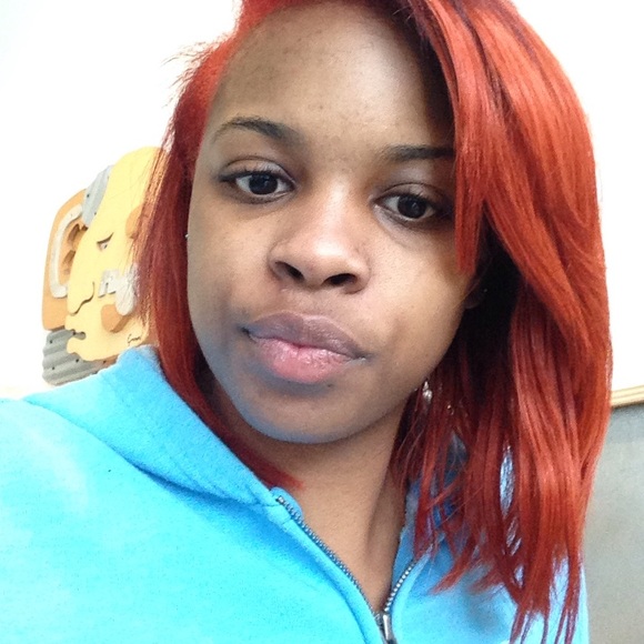 Meet your Posher, Alexus - Picture 1 of 1