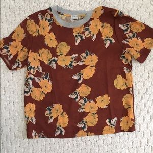 Floral crew neck contrast blouse