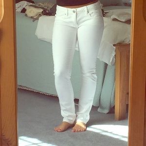 American Eagle White Skinny Jeans