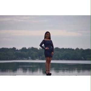 Meet your Posher, Cynthia