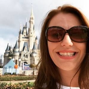 Meet your Posher, Courtney