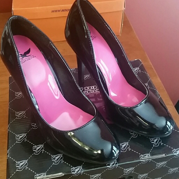 Patent black heels - Picture 1 of 3