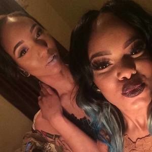 Meet your Posher, Angie