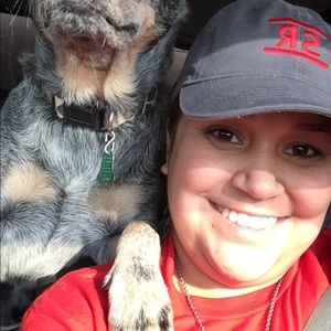 Meet your Posher, Danielle