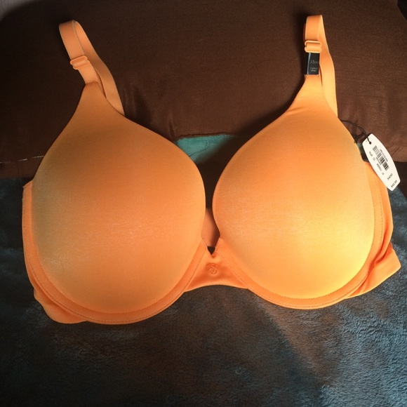 34dd perfect shape Victoria secret bra -new