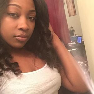 Meet your Posher, Lynisha