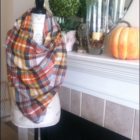 Accessories - Autumn infinity scarf plaid