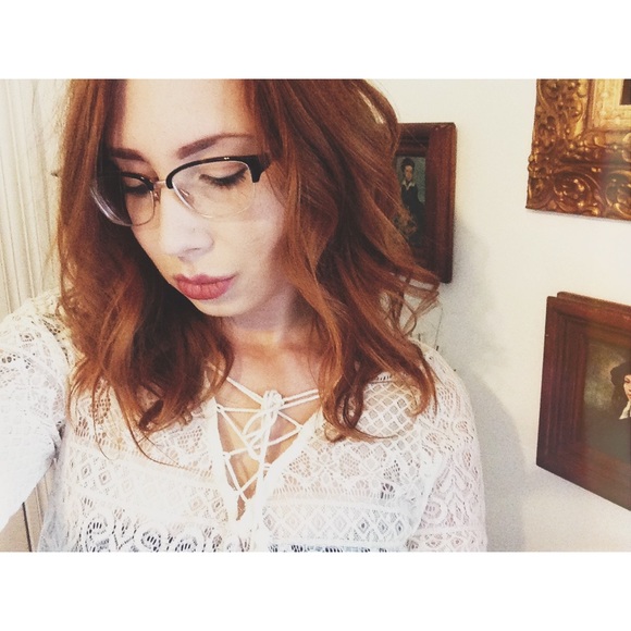 Meet your Posher, Bri - Picture 1 of 1