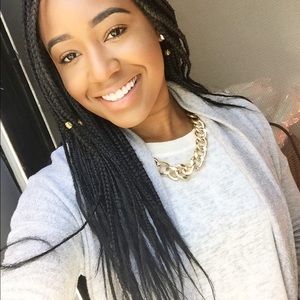 Meet your Posher, Briana