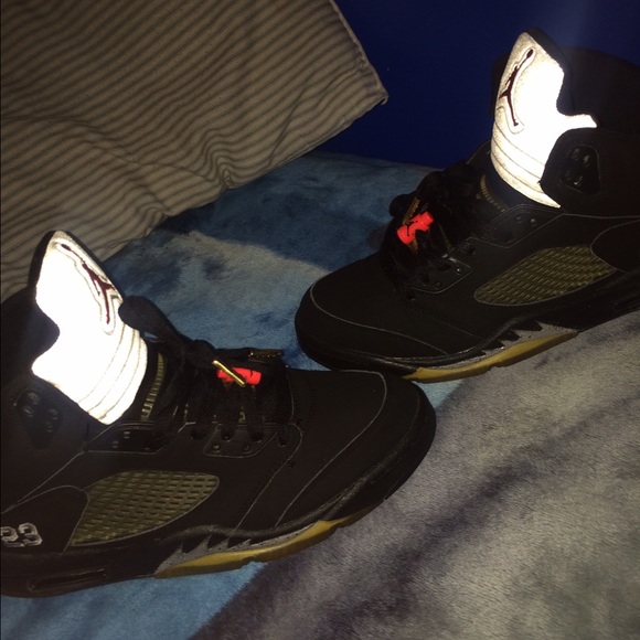 Black mettalic 5's for trade only - Picture 1 of 1